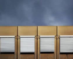 Mordern Building with Aluminium Venetian Window Shutters Window Shutters